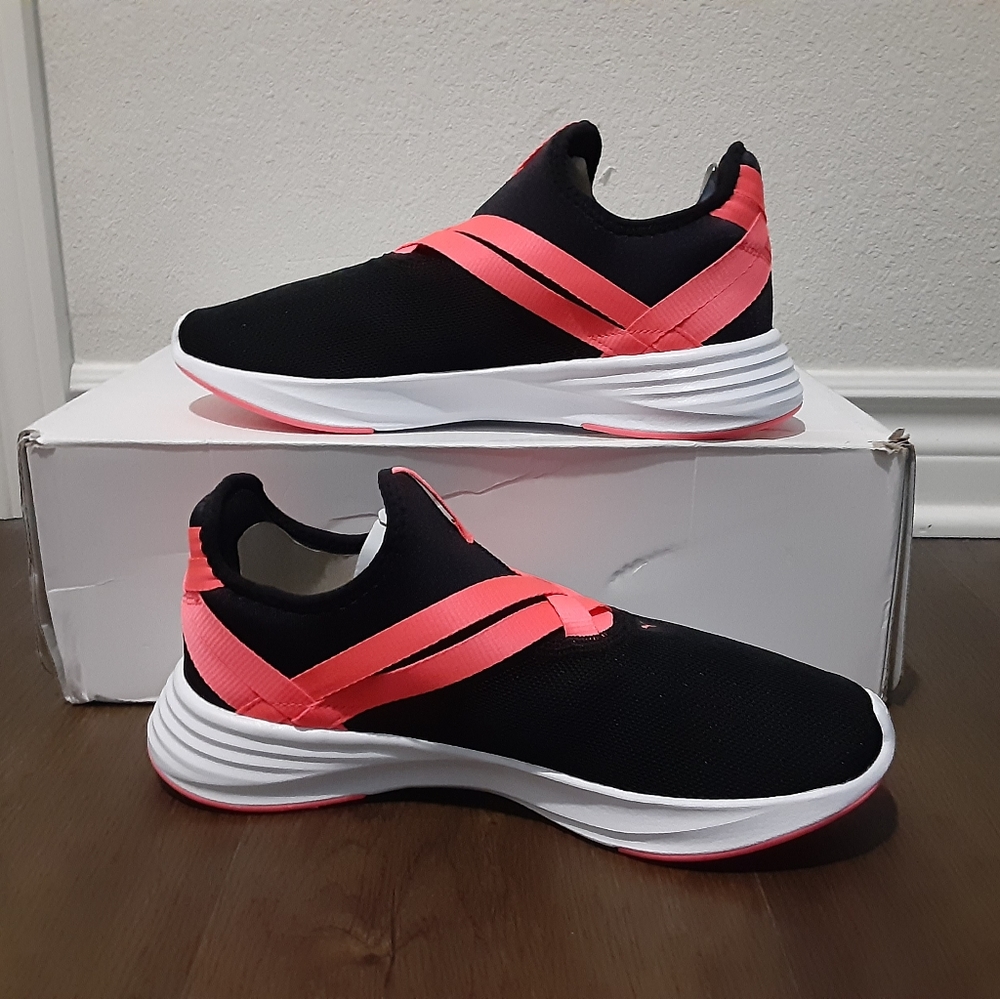 Puma - Picture 3 of 4